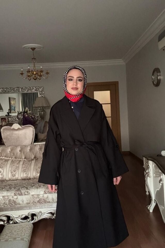 SİYAH KEMERLİ TRENÇKOT